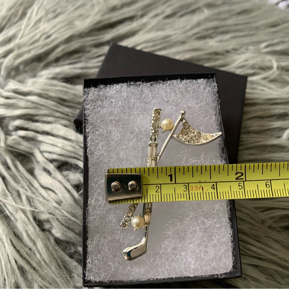 Vintage Rhinestone Golfing Brooch - Picture 8 of 10